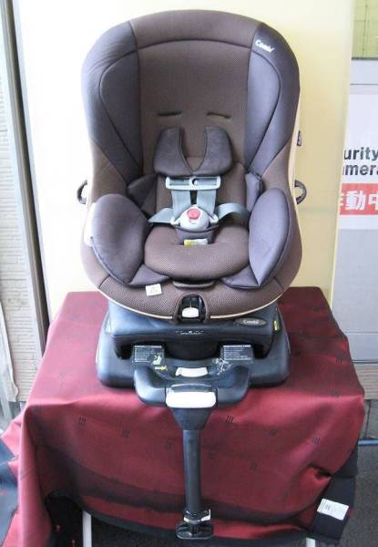 コンビ ゼウスターンEG ZZ ゴールド ブラウン 360度 新生児〜4歳