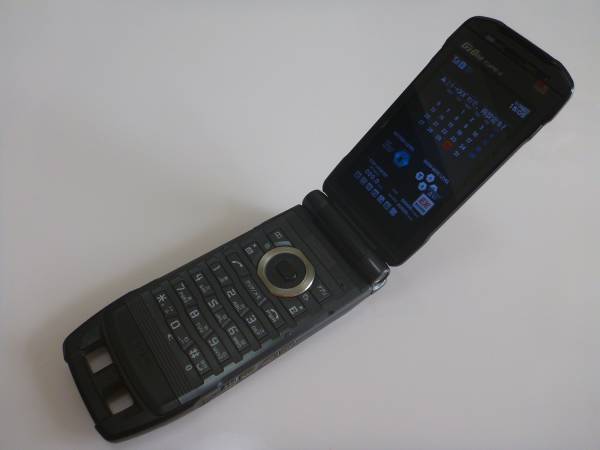 au G'z One TYPE-X CAY01 ブラック 予備バッテリー付