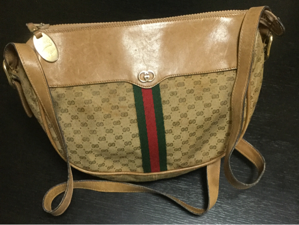 GUCCI グッチ ショルダーバッグ 定番人気 インスタ掲載