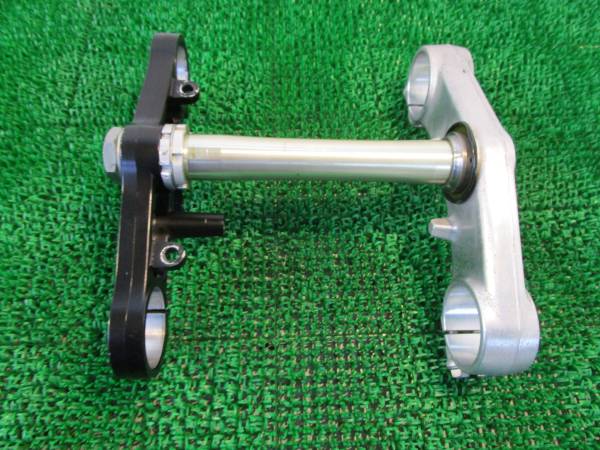 スズキ　RGV250Γ　ガンマ　VJ23A　SP　ステム上下セット　ガリ傷無し　曲り無し（中古）4014