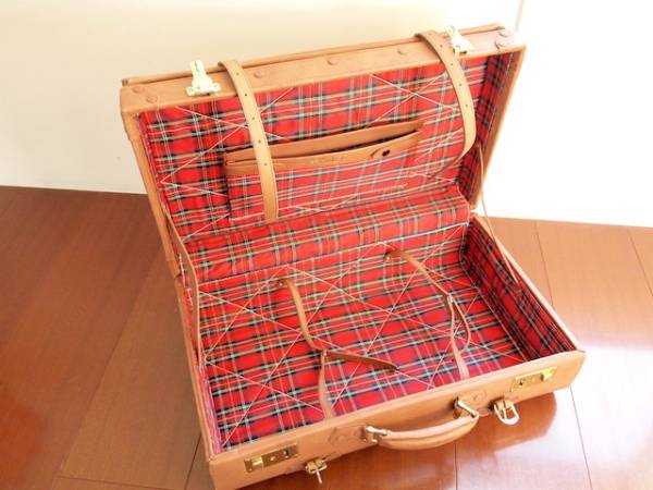 非売品 小泉今日子 コイズミトランク 午後の紅茶 ノベルティ 本革