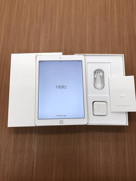 1円～【中古】docomo版 iPad Air 2 wi-fi Cellular 16GB ゴールド MH1C2J/A 白ロム