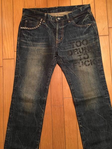 ヒステリックグラマー TOO DRUNK TO FUCK スタッズデニム 32(ボトムス 