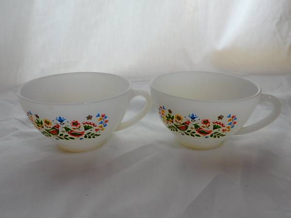 送料無料*フランス*鳥*模様*カップ*ARCOPAL*アルコパル*ミルクガラス*２個セット*アンティーク