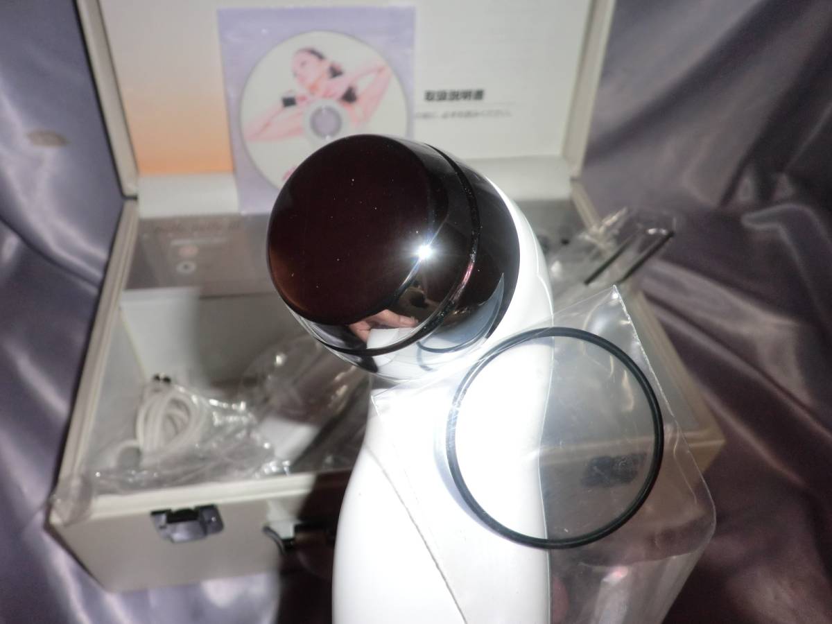 たかの友梨美顔ベルベル3正規品、定価40万円、正常確認済み - 美品