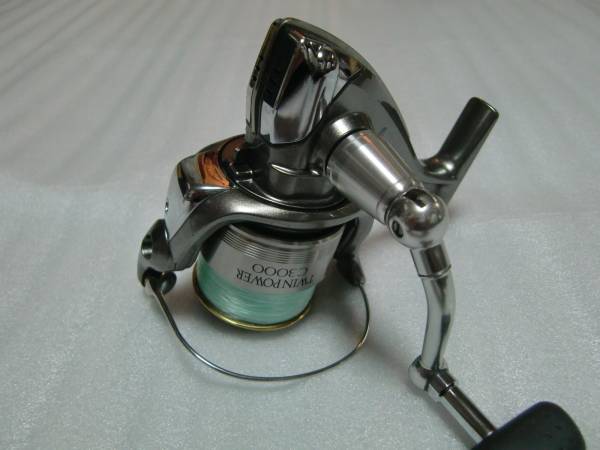 美品 シマノ ツインパワー C3000 SD02E ツインパワー