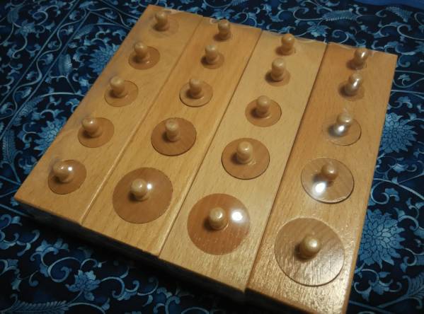 ■モンテッソーリ 感覚教具 シリンダー ブロック　円柱さし■_3