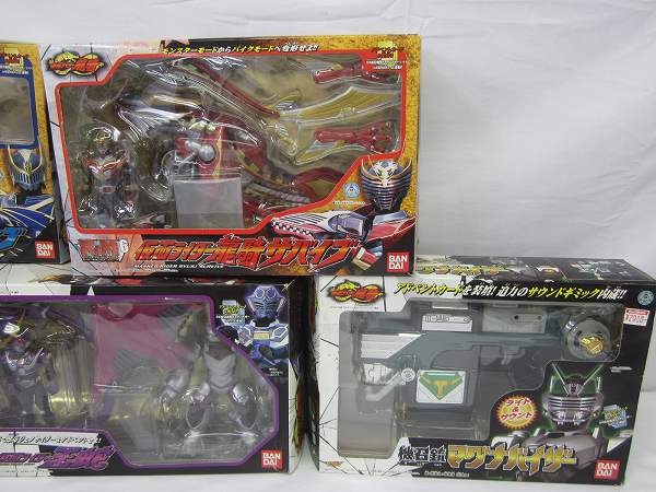仮面ライダー龍騎 - 仮面ライダー王蛇 BANDAI R&M4 R&M 7体