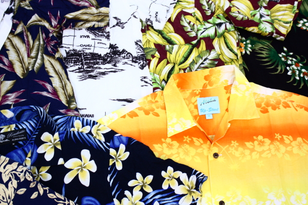 機動戦士Zガンダム」Zガンダム＆百式を大胆デザイン♪ ☆アロハシャツ10枚組　M & FREE 夏にピッタリな