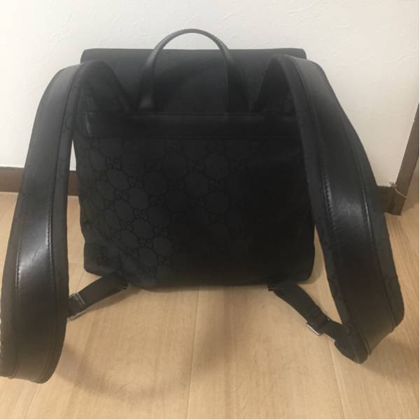 シリアル更新しました超取引限定価格GUCCI GGスプリーム バッグパック 