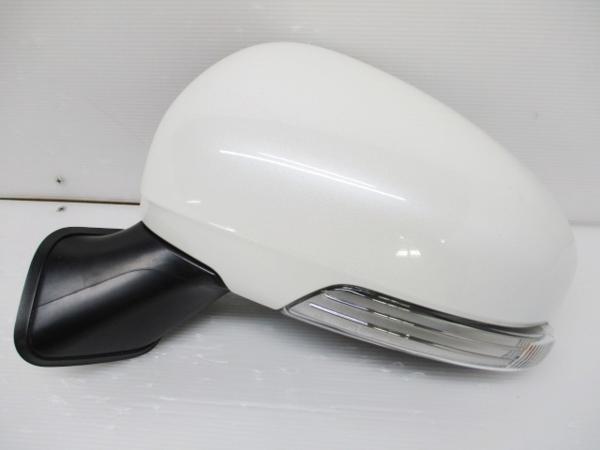 良品 プリウス ZVW30 後期 純正 左 ドアミラー ウィンカー付き カラー№ 070 022865 (n005494)