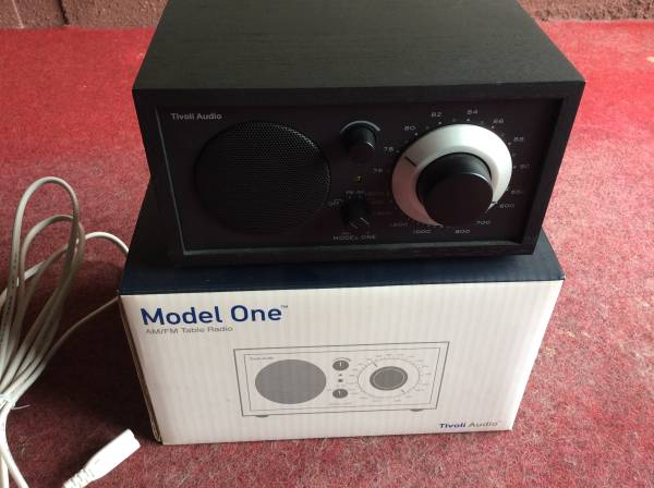 Tivoli Audio (チボリ オーディオ)Model One Radio ブラック＋ブラック