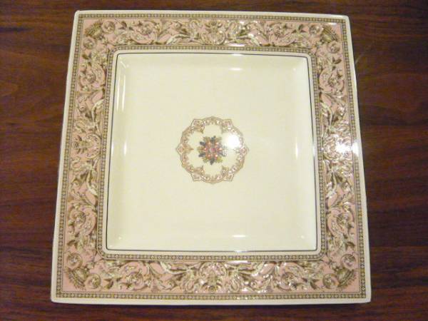 〓WEDGWOOD/ウェッジウッド フロレンティーン ピンク スクエア