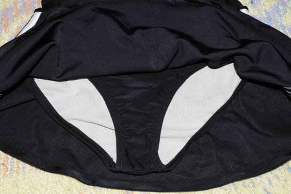 アディダスadidasのスクール水着160cm新品、未使用です。_3