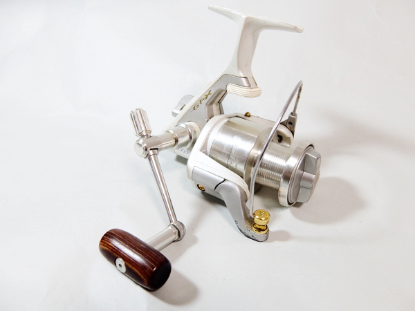 SHIMANO シマノ TWINPOWER ツインパワーGTX2000 中古美品