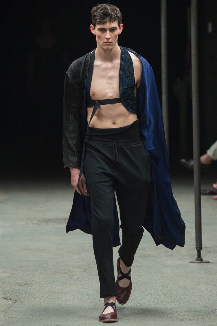 DRIES VAN NOTEN(ドリスヴァンノッテン)15SSセットアップ 1617