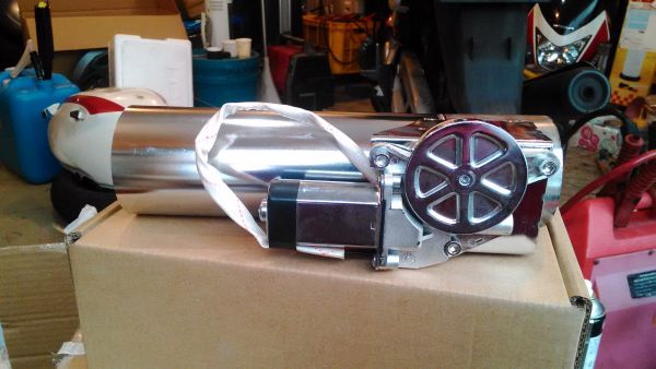 新作，限定セール マフラー音量調整　可変　70mmパイプ用　マフラー可変電動バルブ リモコン付きアペックス ECV