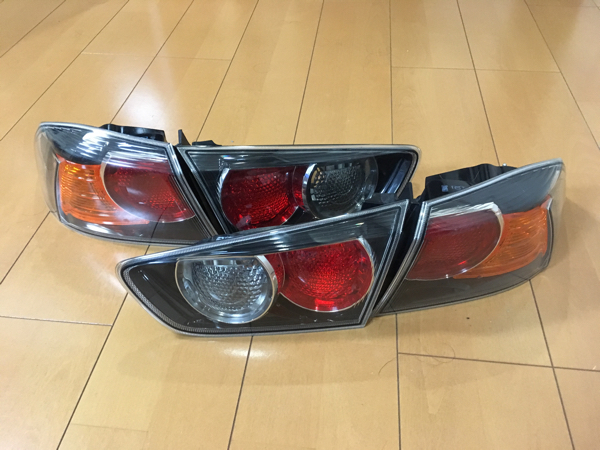 CZ4A 三菱ランサーエボリューションX 後期純正ブラックテールライト左右_1