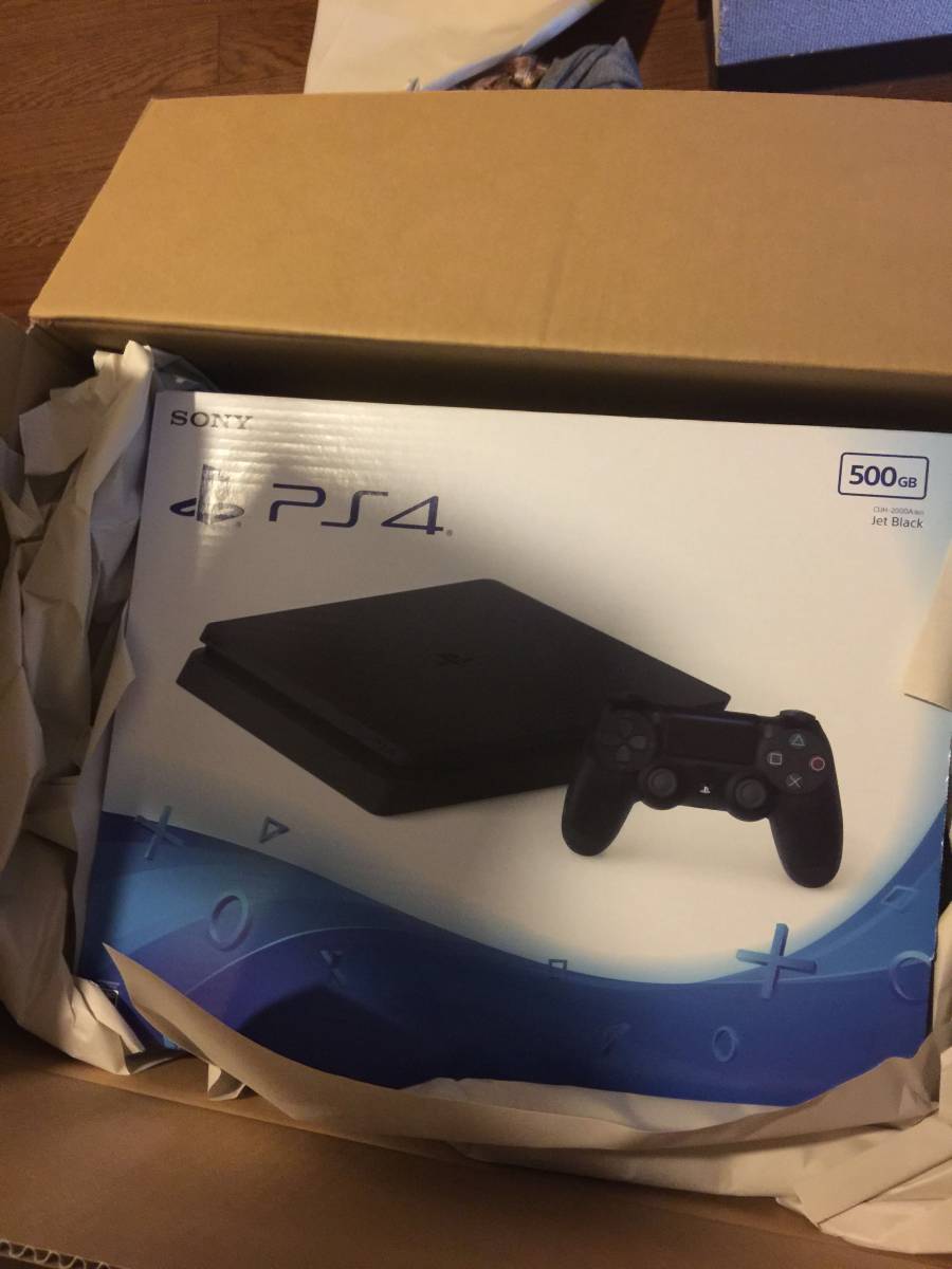 PlayStation(R)4 ジェットブラック 500GB CUH-2000AB01_1