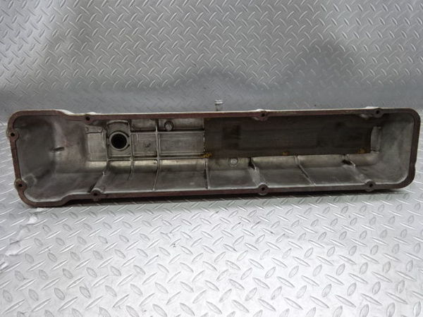 L型エンジン タペットカバー 希少！日産 L型エンジン タペットカバー
