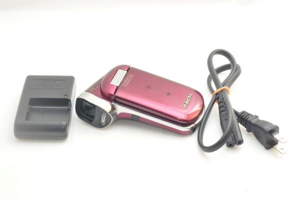 ☆極上美品☆SANYO Xacti DMX-CG110 レッド 充電器&バッテリー付き