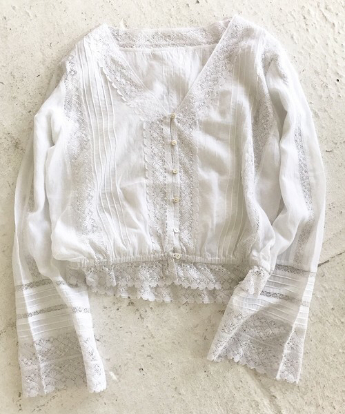 トゥデイフル アンティークレースブラウス ホワイト