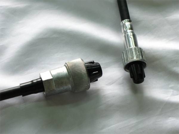 ブルーバード510スピードメーターケーブル製造廃止，
