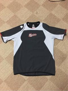 プロ野球選手着用 Descente 半袖vジャン 千葉ロッテ 実使用 サイン入り 売買されたオークション情報 Yahooの商品情報をアーカイブ公開 オークファン Aucfan Com