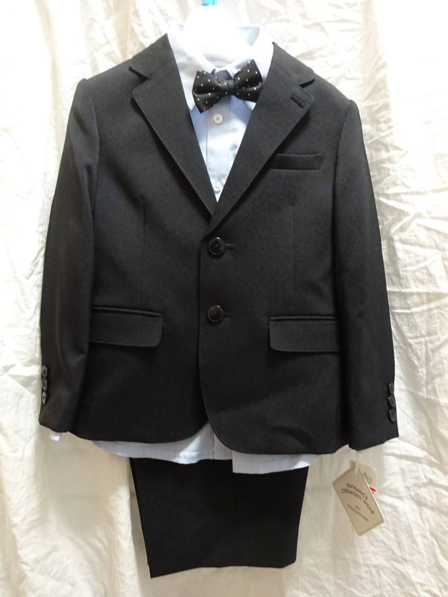 新品：黒 男の子フォーマル スーツセット：サイズ120：ENTRANCE CEREMONY WEAR AKI HIGASHIHARA ：入学式・七五三・入園式・結婚式 など