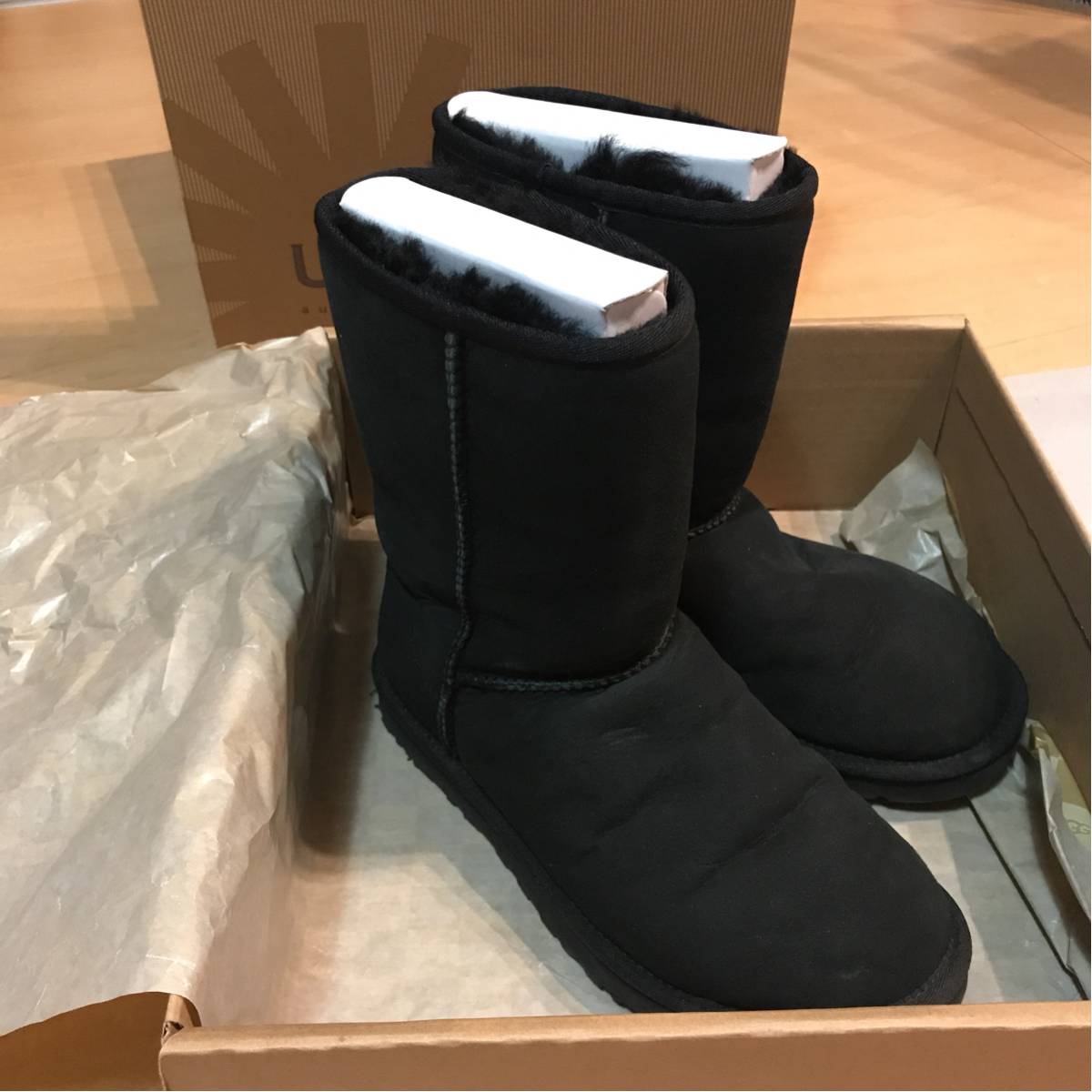 美品】UGG CLASSIC SHORT クラシック ショート ブラック 黒 7 24