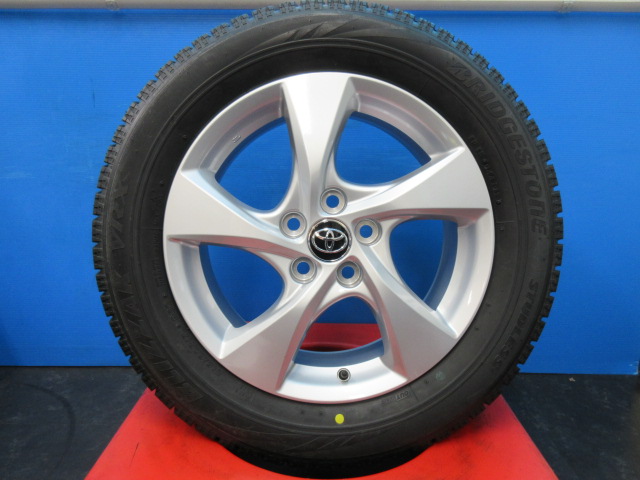 ☆１セット限定品♪新車外し☆未使用品国産スタッドレスタイヤ付き♪トヨタCH-R純正☆BSブリザックVRX　215/60R17　CH-R等に♪