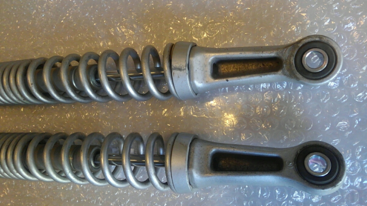 スーパーカブ　JA10 プロ外し　純正　リア　サスペンション　AA04　クロスカブに　穴～穴センター間　365mm　即決有り プレス リトル他売切_6