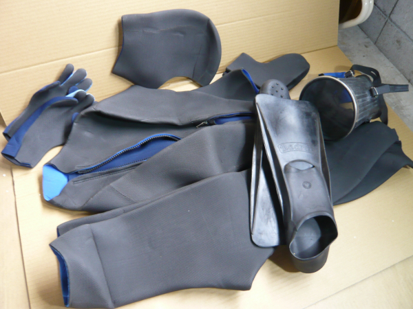 54BOE ウェットスーツ ダイビングスーツ おそらくメンズ？レディース？付属品多数