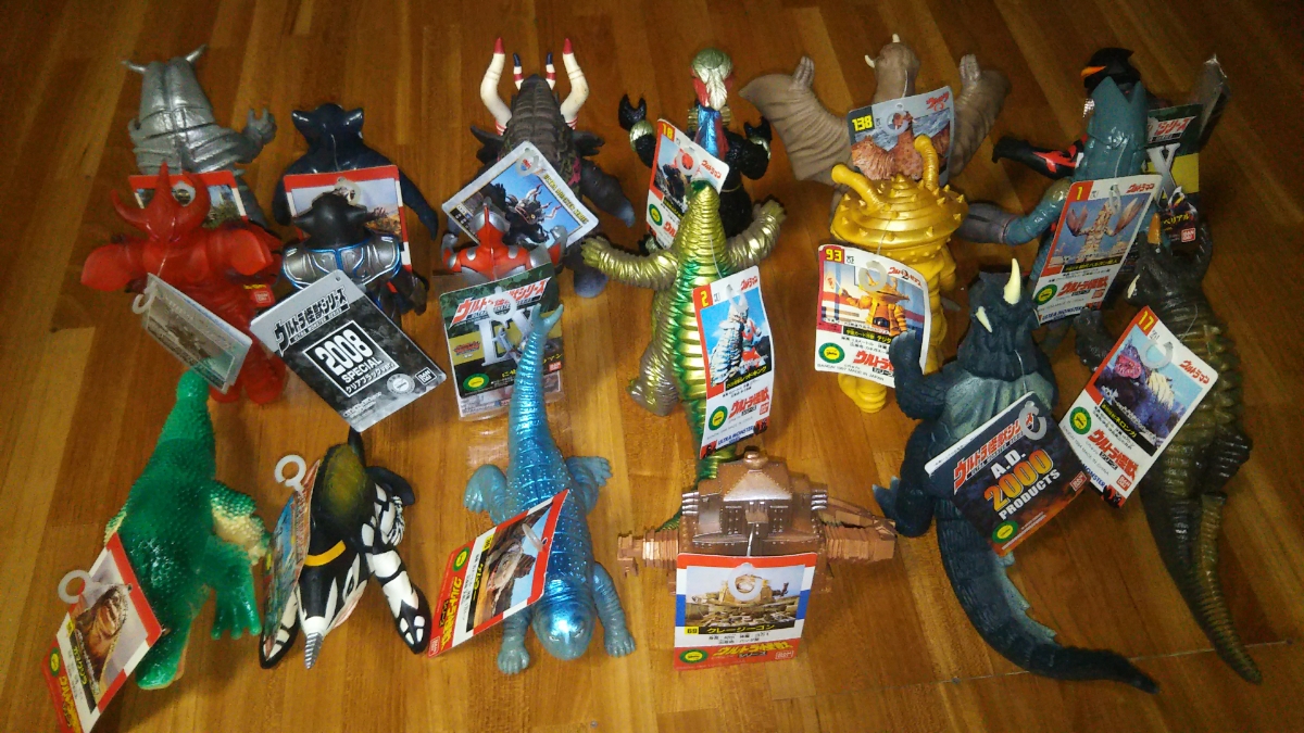 ゴジラ・ガメラ・ウルトラ怪獣 ウルトラ怪獣ソフビ タグ付き 18種 タグ