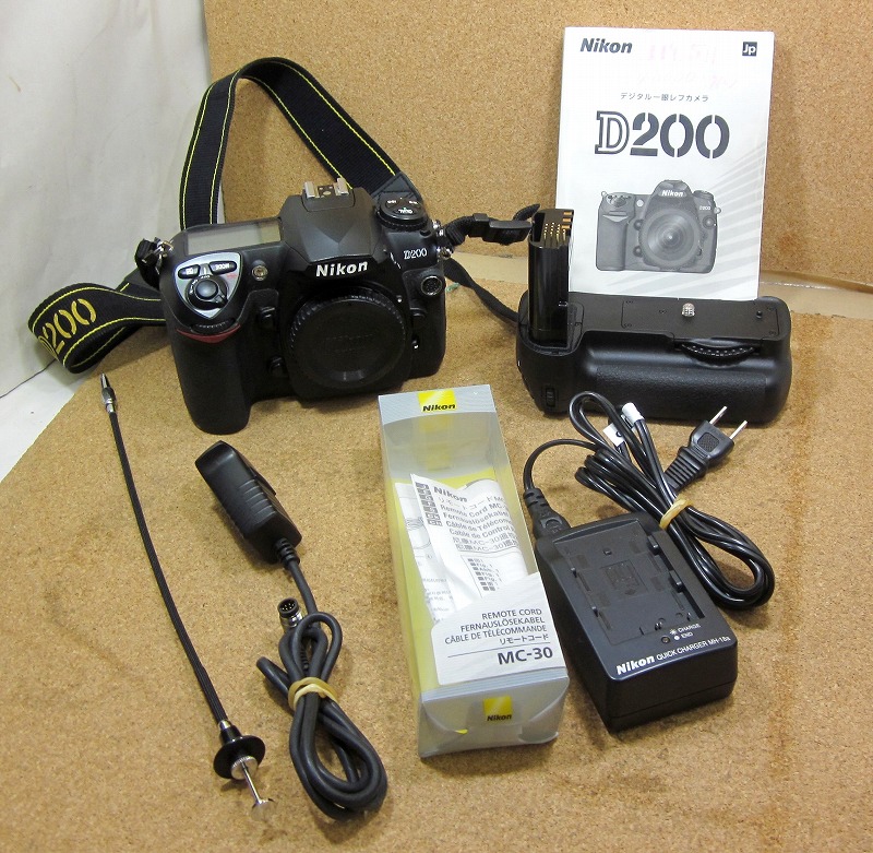 Nikon D200 訳ありです 257☆NIKONニコン☆デジタル一眼レフ D200☆訳あり デジタル一眼 家電