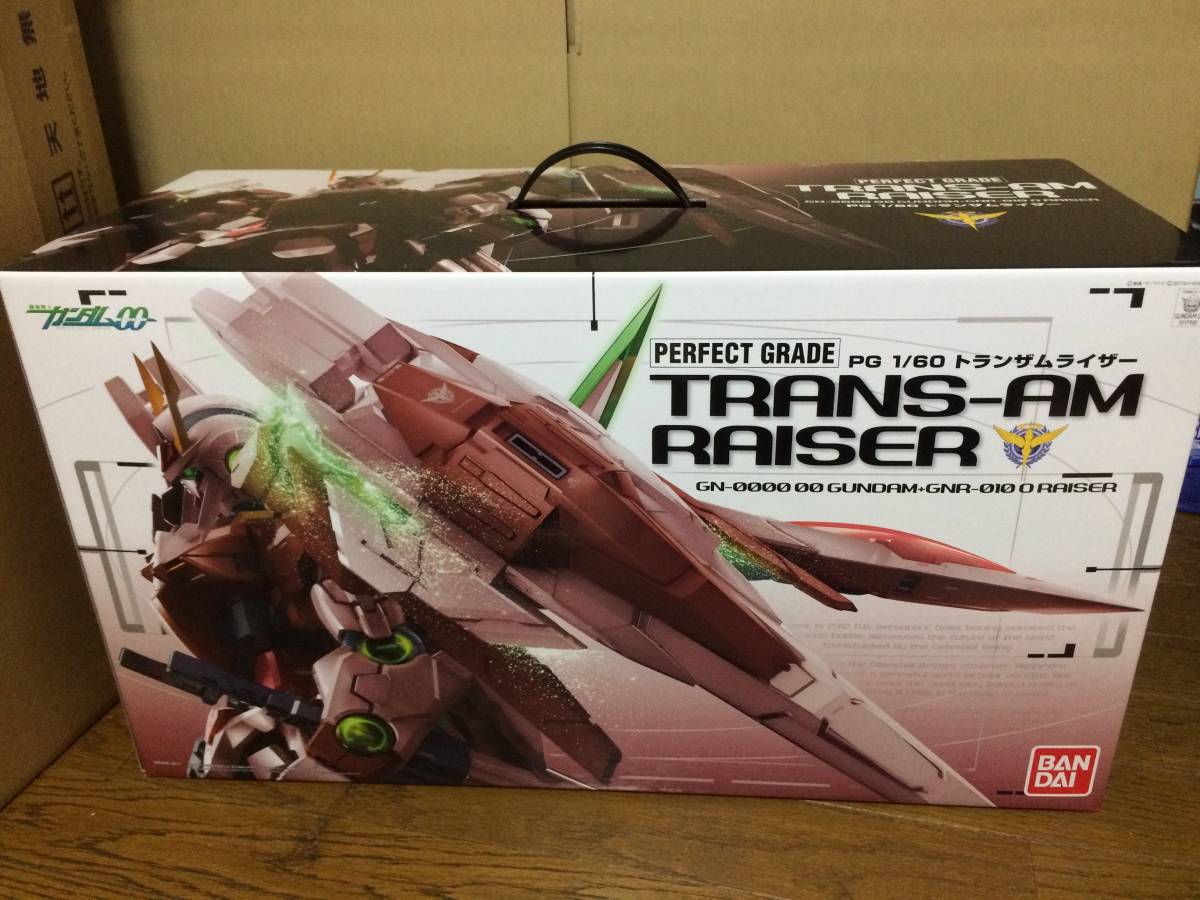 PG トランザムライザー ＆ クリアカラーボディ セット ガンダム00
