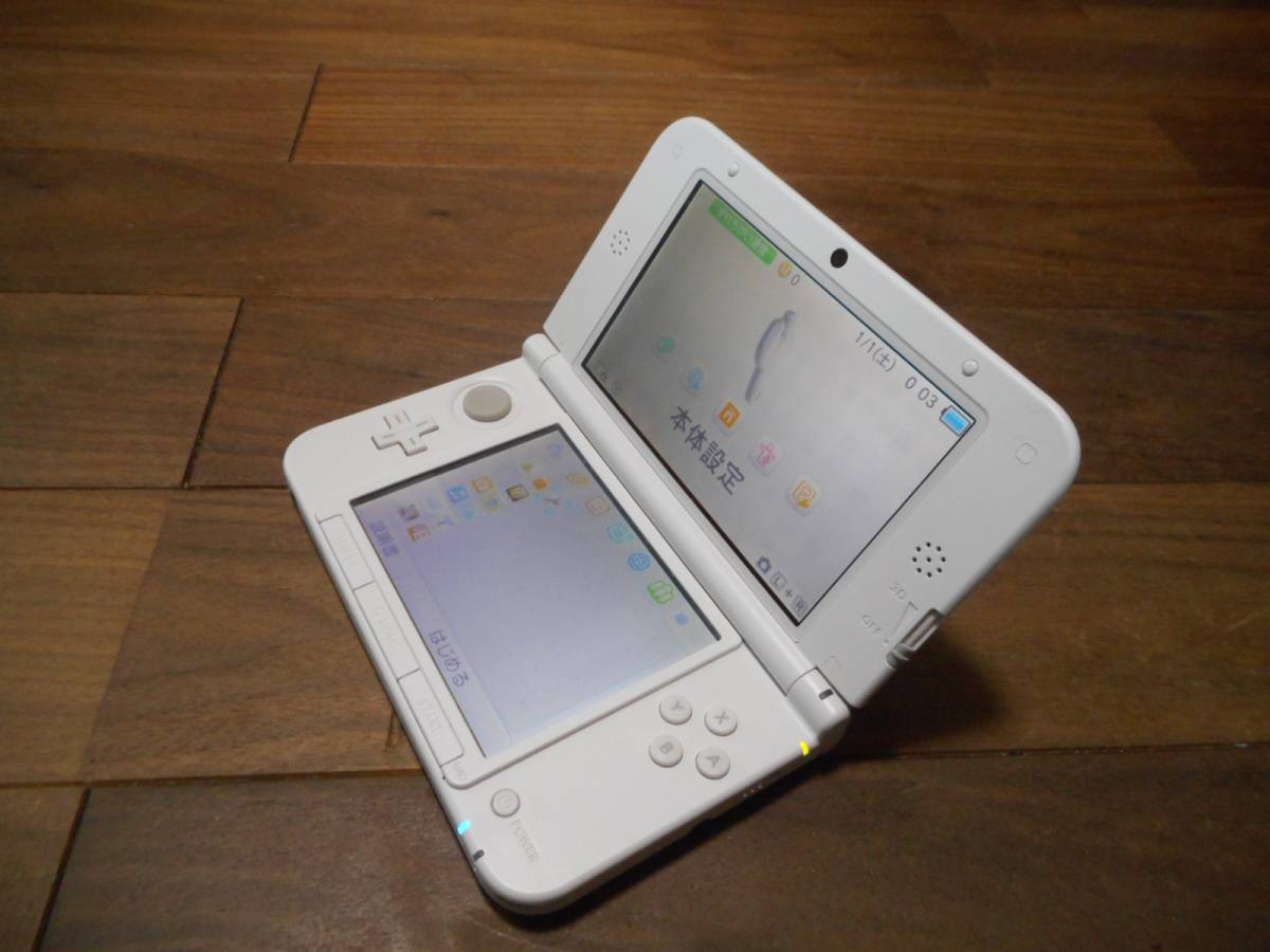 ⑤【完動品液晶綺麗】3DSLL本体SD&ペン付ホワイトVer11.5.0-38J