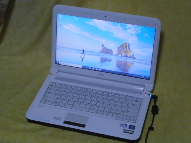 極美品/Windows10&office2016/DuarCore cpu B815/HDD250GBメモリー3GB/NEC LaVie 150/H /翌日発送可即使用できます