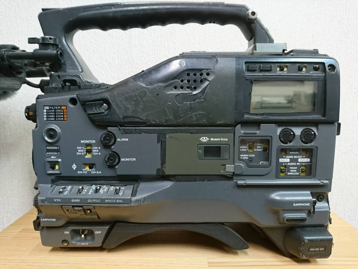 ジャンク】ソニーHDCAMカムコーダーHDW-750/9E（ケース付き） （SONY 