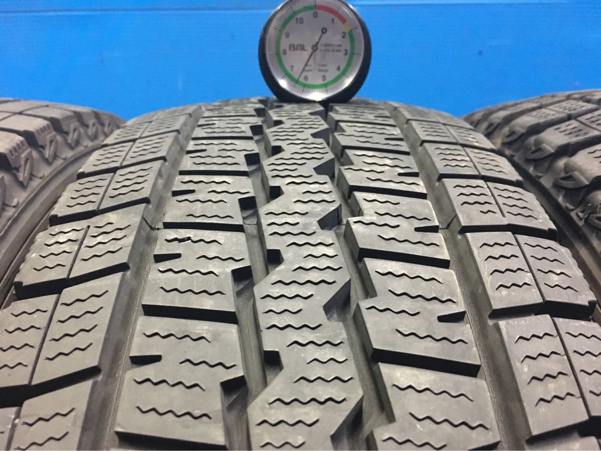 195/80R15【107/105L LT】2016年製スタッドレス4本、ダンロップ WINTER MAXX SVO1、