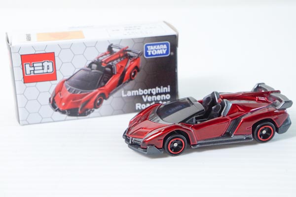 開封未使用品】 トミカ ランボルギーニ ヴェネーノ ロードスター