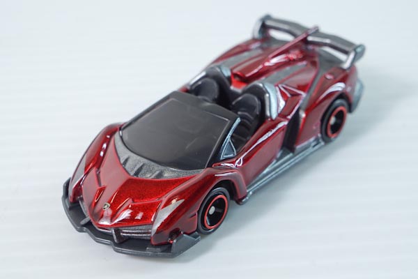 開封未使用品】 トミカ ランボルギーニ ヴェネーノ ロードスター