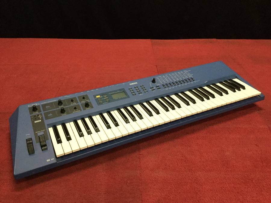 YAMAHA YAMAHA CS1X シンセサイザー☆現状品 CS1x シンセサイザー 