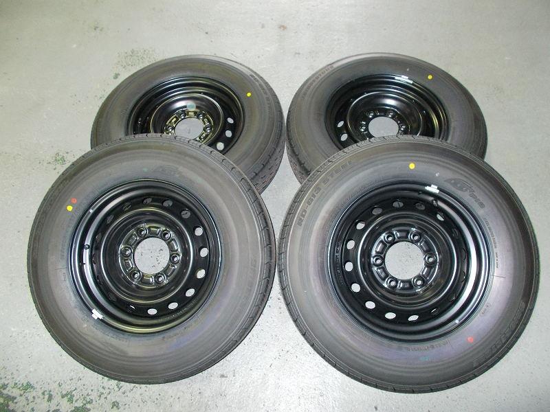 ハイエース200系 純正タイヤ＆スチールホイール 4本セット