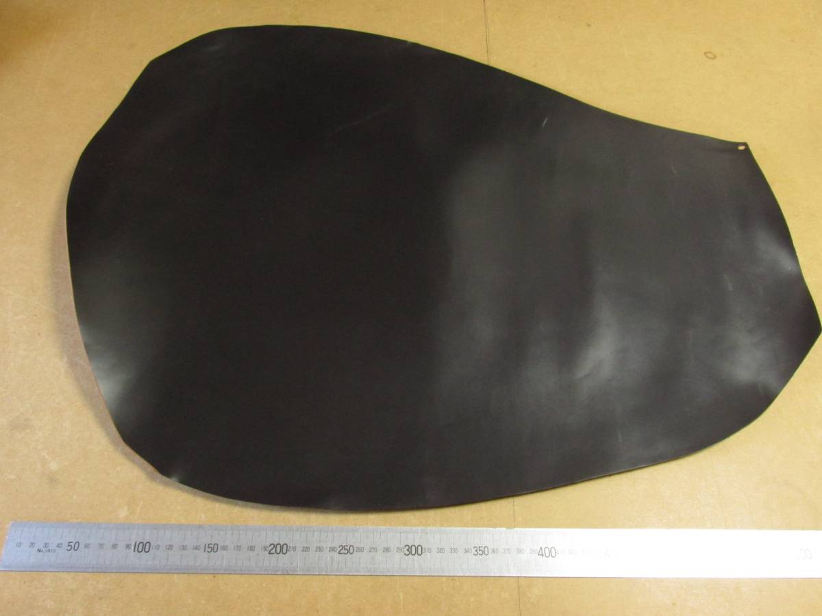 C122004■馬ヌメコードバン訳有■ダークバーントアンバー■1.7～1.9mm29dm2