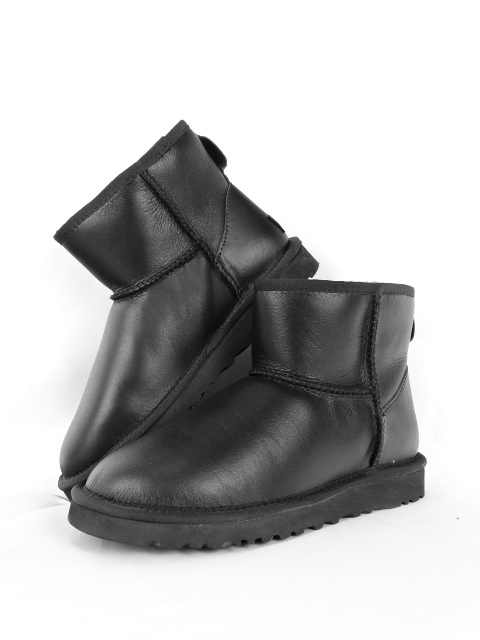 UGG 5854 W CLASSIC MINI BLACK METAL 8 25 シープスキン ブーツ