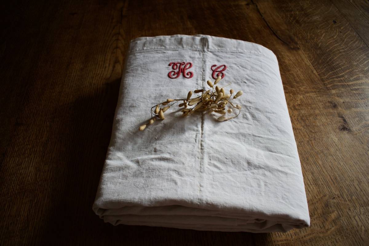 フランス　アンティーク手織りリネンシーツ　イニシャル『HC』