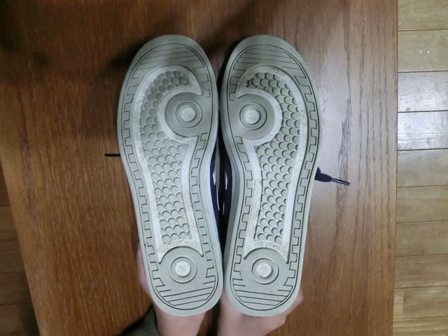 ニューバランスＣＲＴ３００　　２４．５ｃｍ