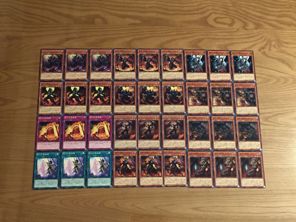 遊戯王　引退　セット　まとめ売り　デッキ　デッキパーツ　大量　1000枚以上 ☆遊戯王☆ SR以上 2500枚 1万枚 デッキパーツ 引退 まとめ売り 遊戯王