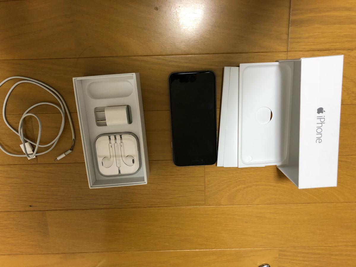 極上美品 iPhone6 64GB au_3